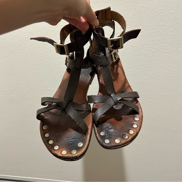 Matt Bernson Brown Gladiator Leather Sandals - Picture 2 of 5